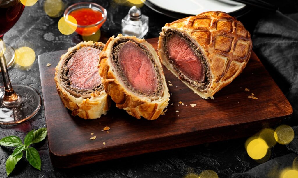 Bò Wellington ngon chuẩn âu cho ngày giáng sinh