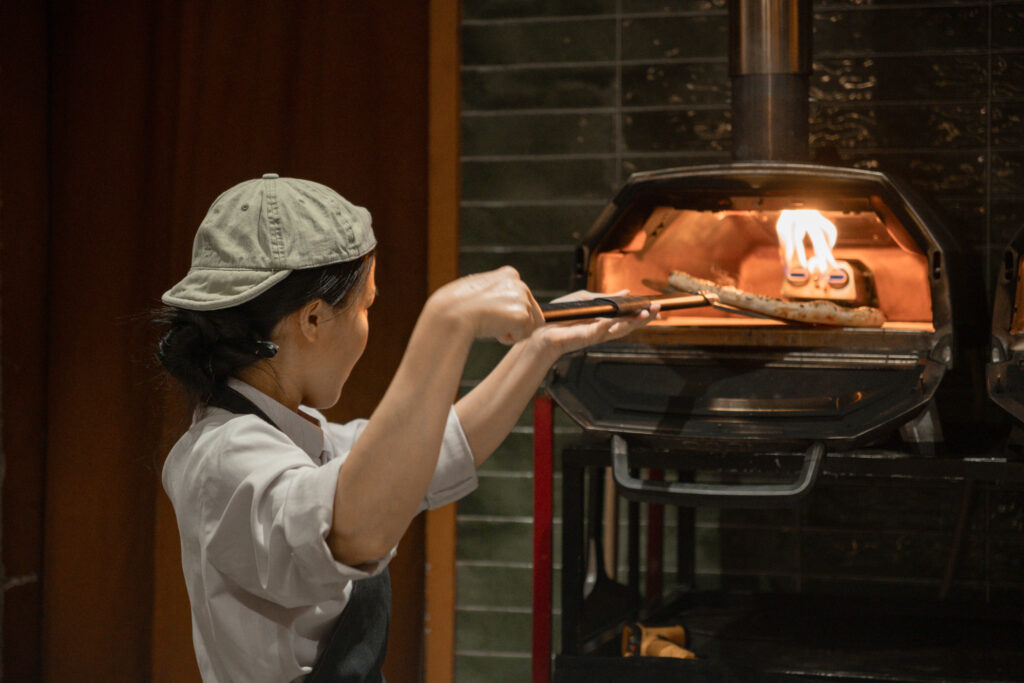 Gợi ý menu tại nhà hàng Pizz.Á dành cho các cặp đôi hẹn hò và nhóm bạn