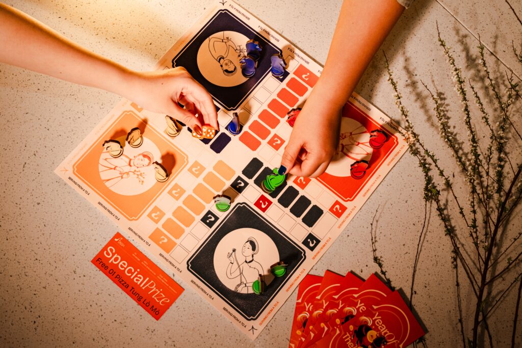 Hoạt động vui xuân chơi cờ cá ngựa tại Pizz.Á